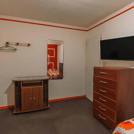 אושואיה Habitaciones Mary 2 Camas Simples En Casa Compartida מראה חיצוני תמונה