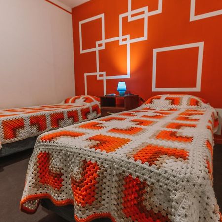 אושואיה Habitaciones Mary 2 Camas Simples En Casa Compartida מראה חיצוני תמונה